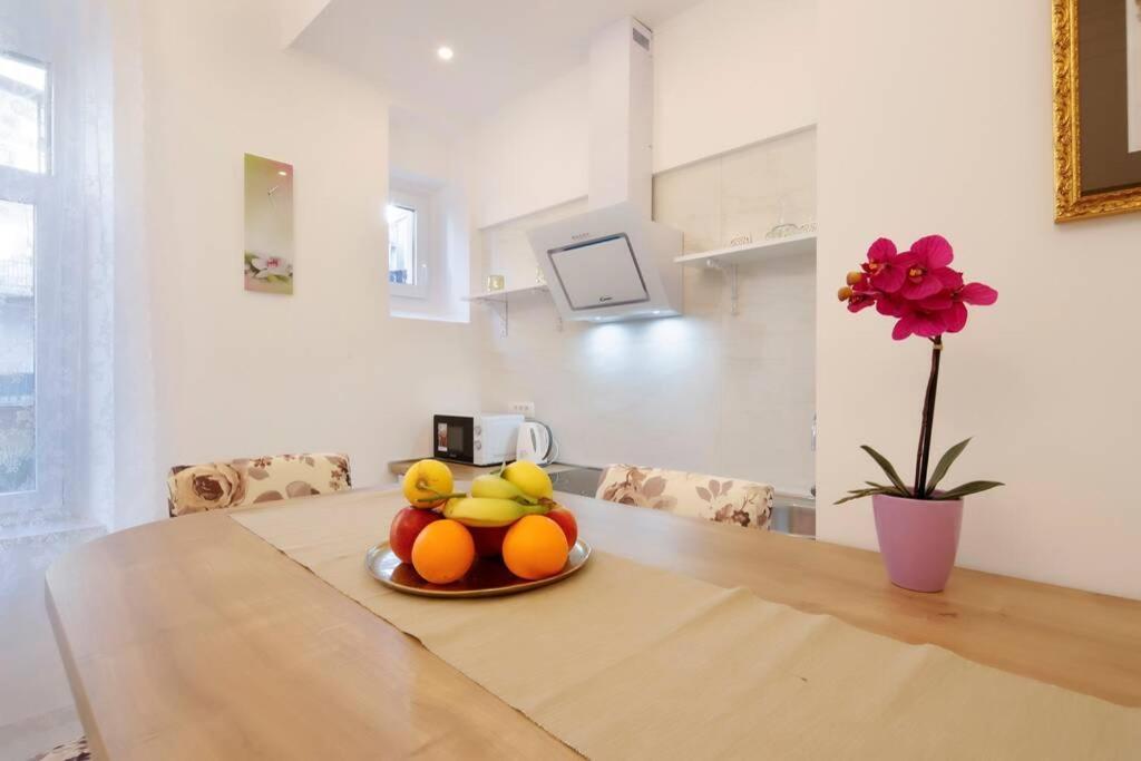 Chrystal Apps Integral Apartamento Rijeka Exterior foto